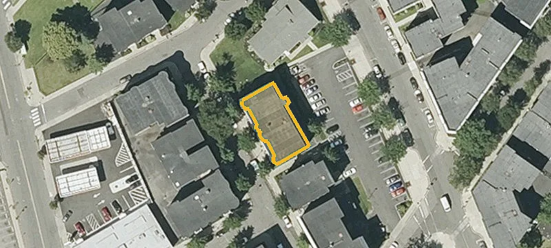 7-11 Niagara St