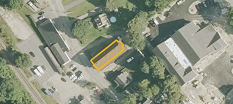 18 Riv St