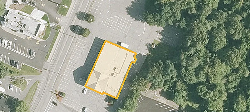 1031 Main St