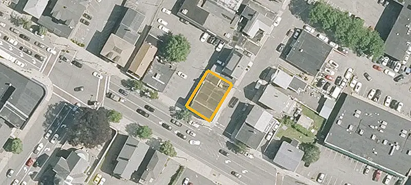 136 Main St