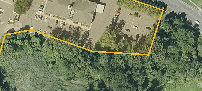 382 Main St