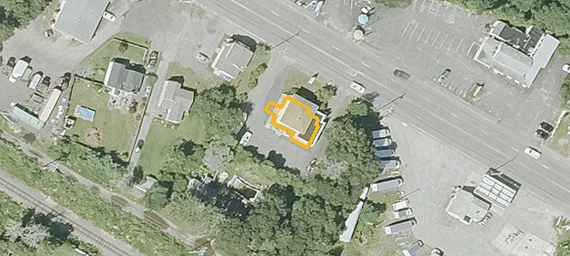 3193 Cranberry Hwy