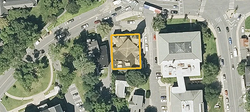 298 Main St
