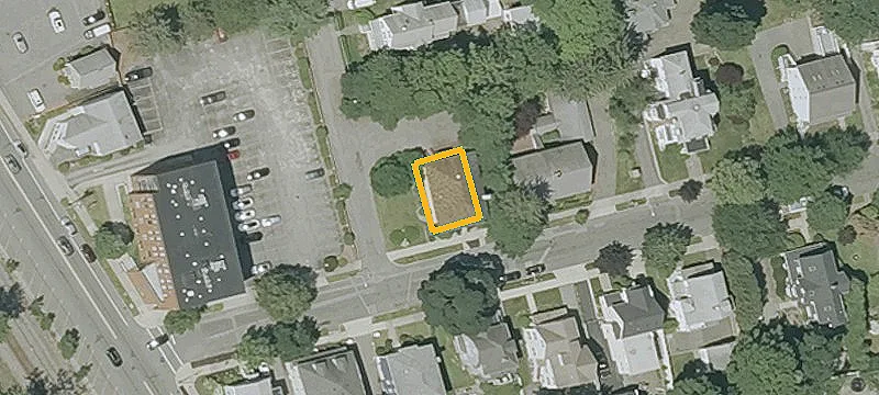 39 Yale Ave