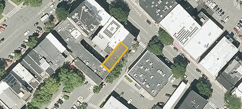 29 Pleasant St, Unit 6