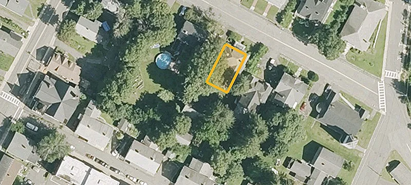 14 Pleasant St