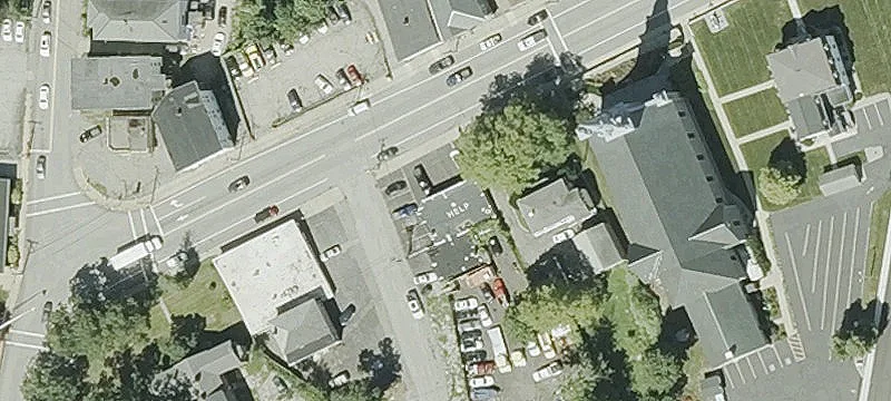 8 Main St
