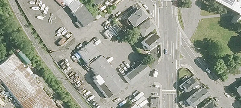 2 Tulip St