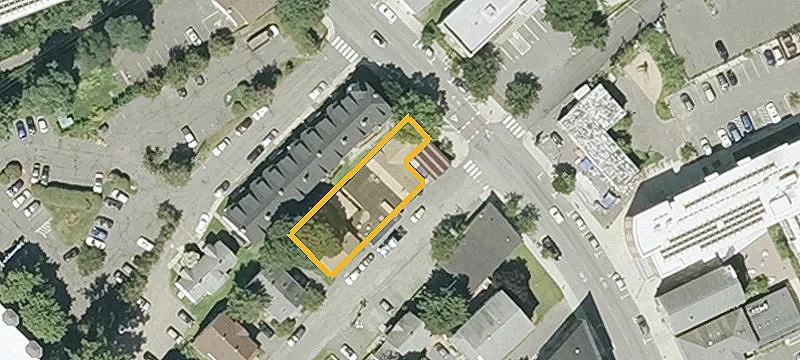 223 Pleasant St