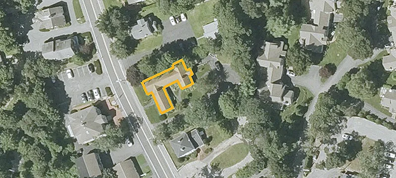 896 Main St