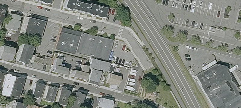 139 Library St