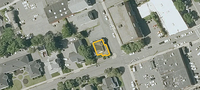 9 Richardson Ave