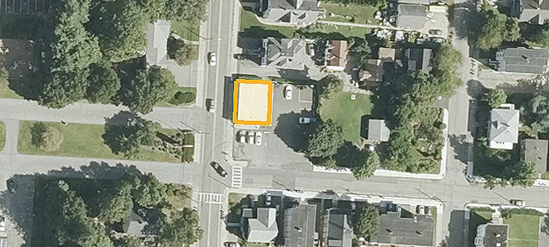 220 Main St