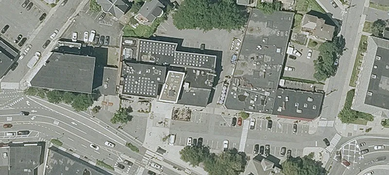 76 Un Sq