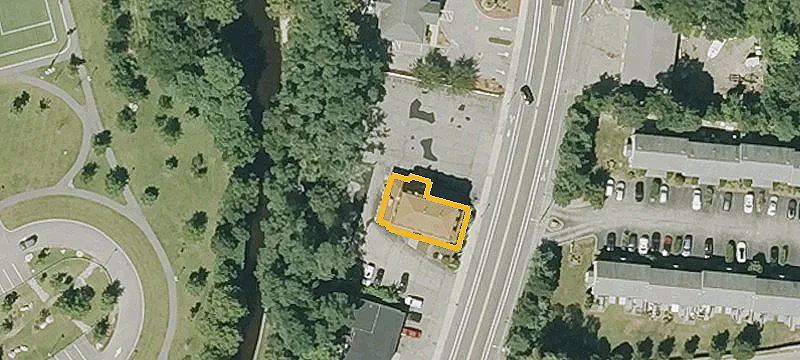 1530 Commercial St