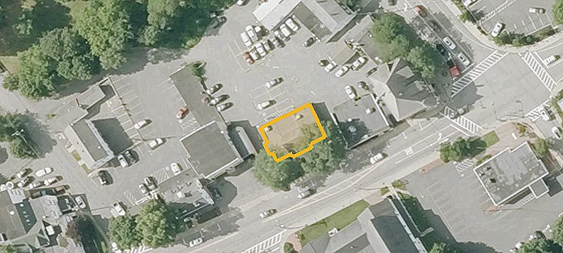 495 Main St