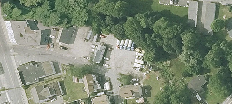28 Livingston St