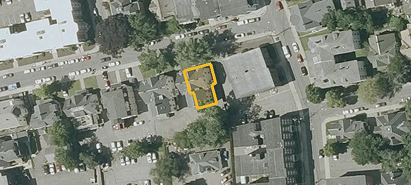 23-25 Farrington Ave