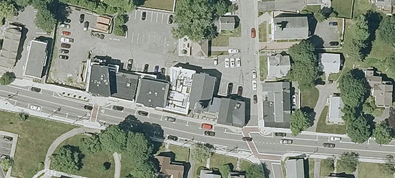 140 Main St
