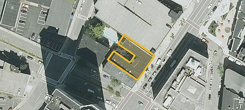 588 Main St