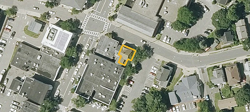 35 Foster St
