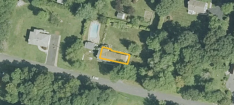 8 Woodlawn Rd