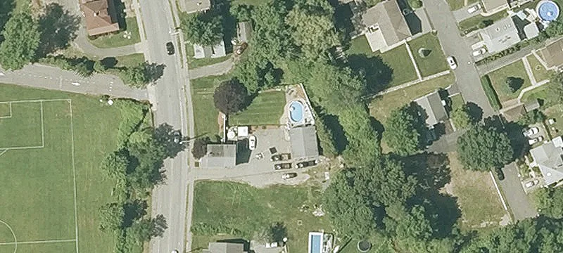 965 Main St