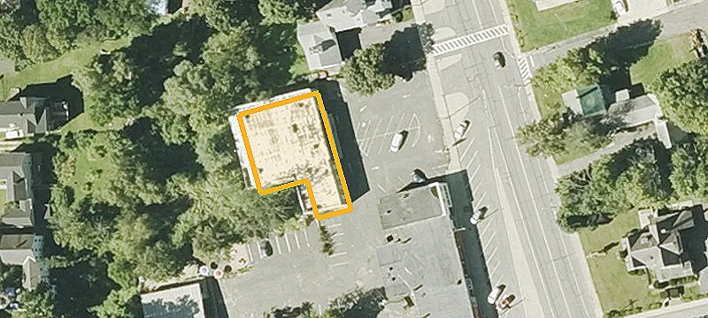 1467 Main St