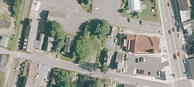 22 Rosseter St