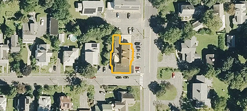 42 Maple St