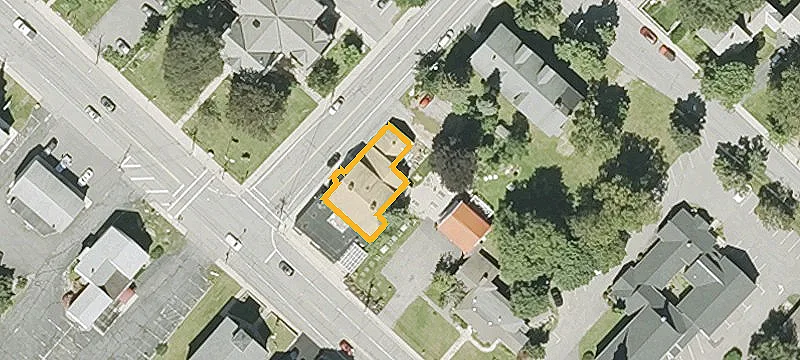 128 Main St