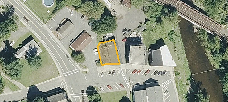 4 Main St