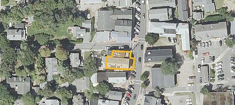 48 Main St