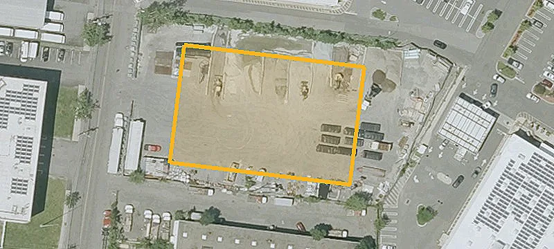 48 Commercial St