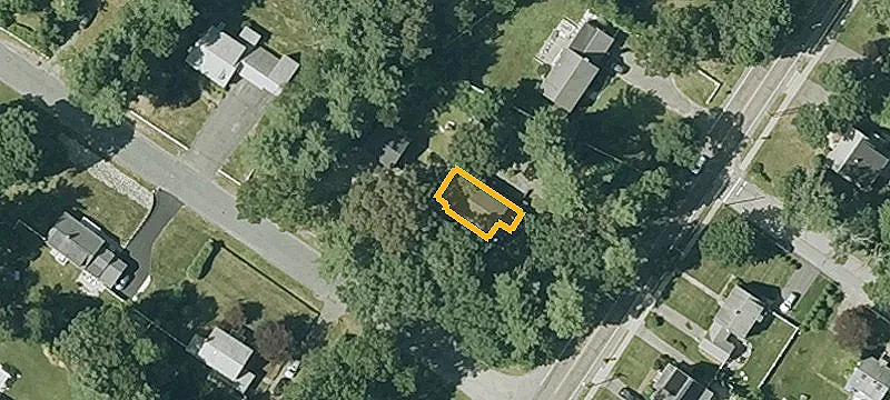 13 Lewis Park N Dr