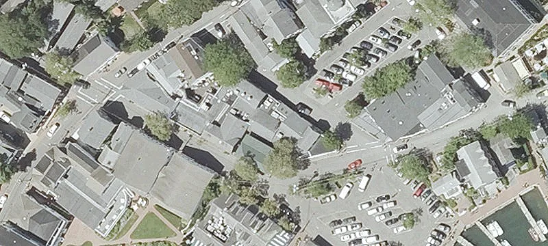 8 Mayhew Ln