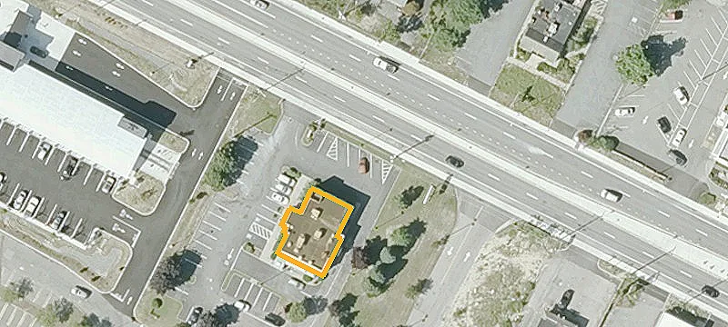 3025 Cranberry Hwy
