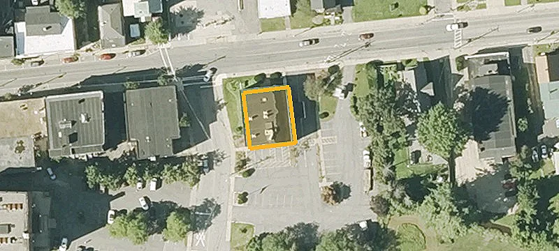 30 Main St