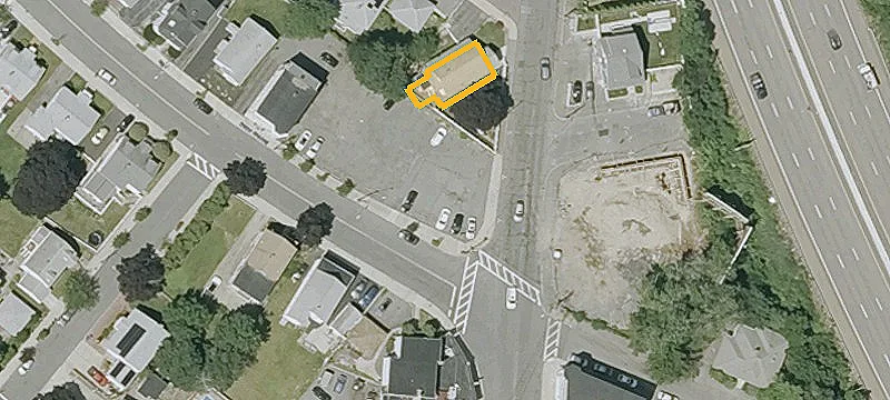 3 Woodlawn Ave