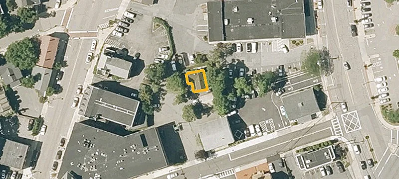 4 Dorothy Ln