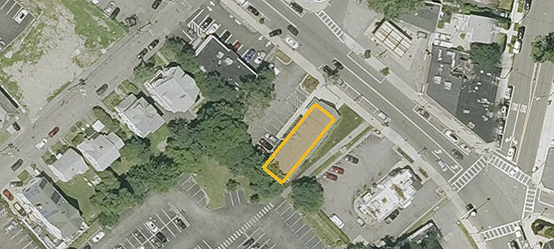 699 Hancock St