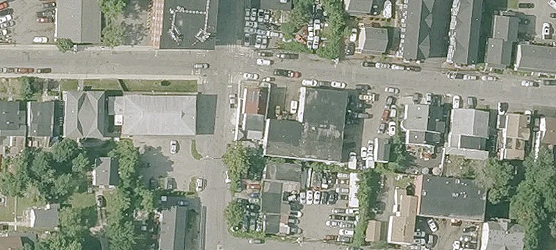 82 Rock St
