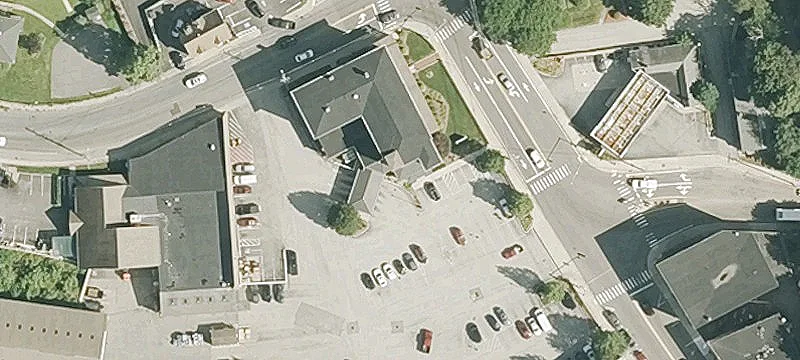 6 Main St