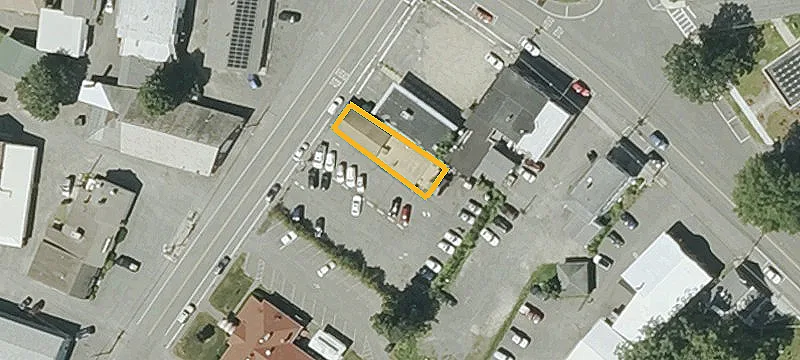 52 Main St