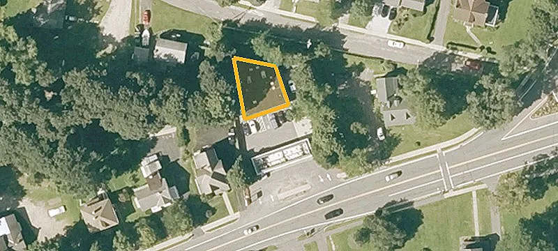 707 Main St