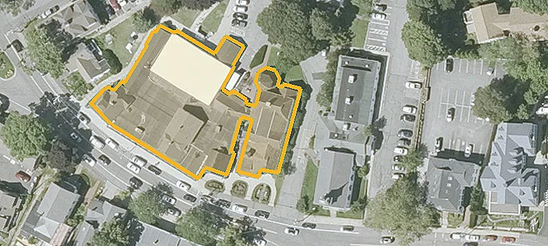 832 Main St