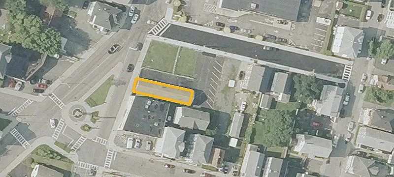 16 Main St