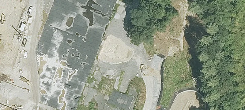2229 Main St