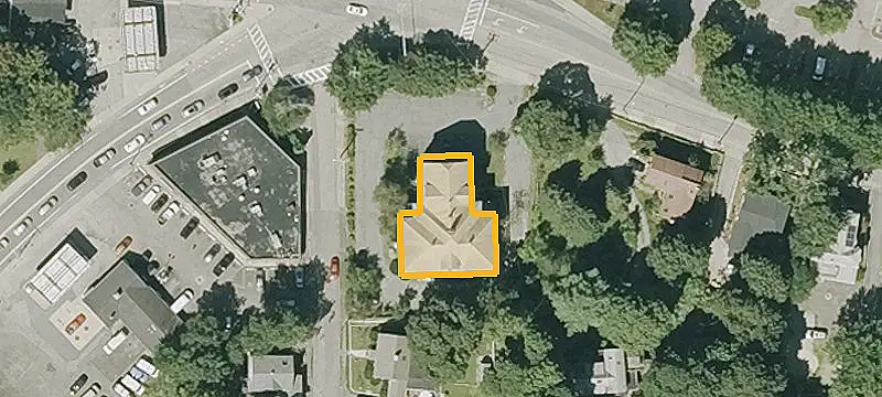 8 School St