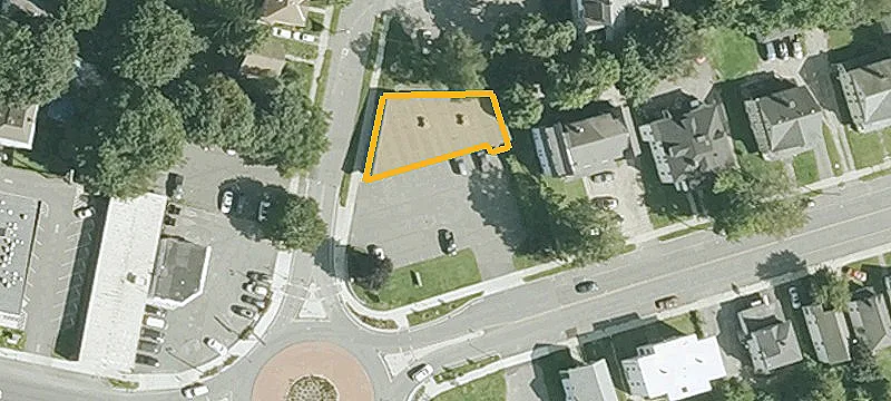 3 Dalton Ave